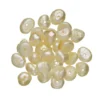 Blanding av 30 stk. ferskvannsperler som er ca. 5 mm lange, 3–4 mm brede og 4 mm tykke