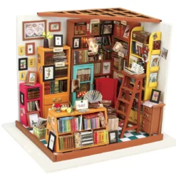 DIY Mini Sam’s Study