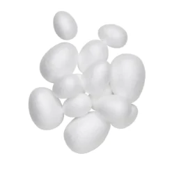 14 egg av isopor i en miks med 4 ulike størrelser, diameter 3 / 4 / 5 / 6 cm