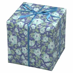 Gavepapir på rull 10 m × 57 cm – blått blomsterhav