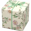 Gavepapir på rull 10 m × 57 cm – offwhite papir med vintageblomster