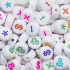 155 hvite bokstavperler med fargerike symboler, Ø7 mm