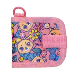 Lommebok Cute – en søt liten pengepung med rosa bjørnemotiv, 11,5×10 cm.