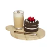 Miniatyrkit med cafe latte og kake, brettet er 5,2 cm langt og glasset 2 cm høyt