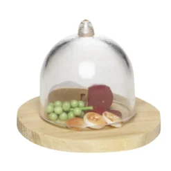 Miniatyrkit med et ostebrett, brettet har en diameter på 3,5 cm og osteklokken er 2,5 cm høy