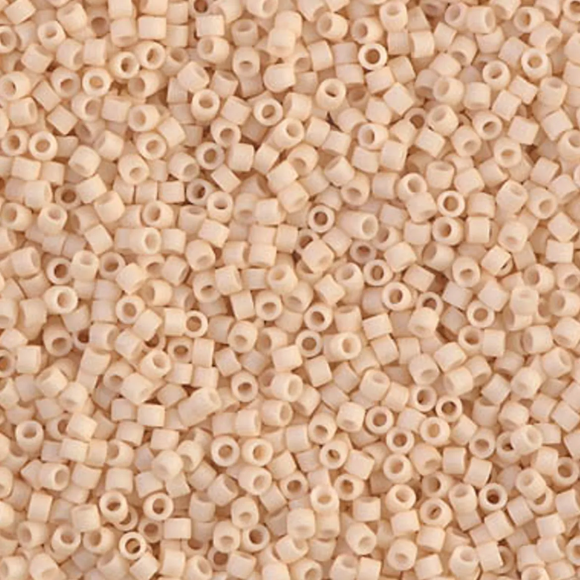 MIYUKI Delica 11/0 beige 5 g – DB0353 Matted Dark Cream