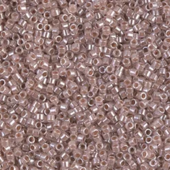 MIYUKI Delica 11/0 moldvarp 5 g – DB0256 Lined Crystal Taupe