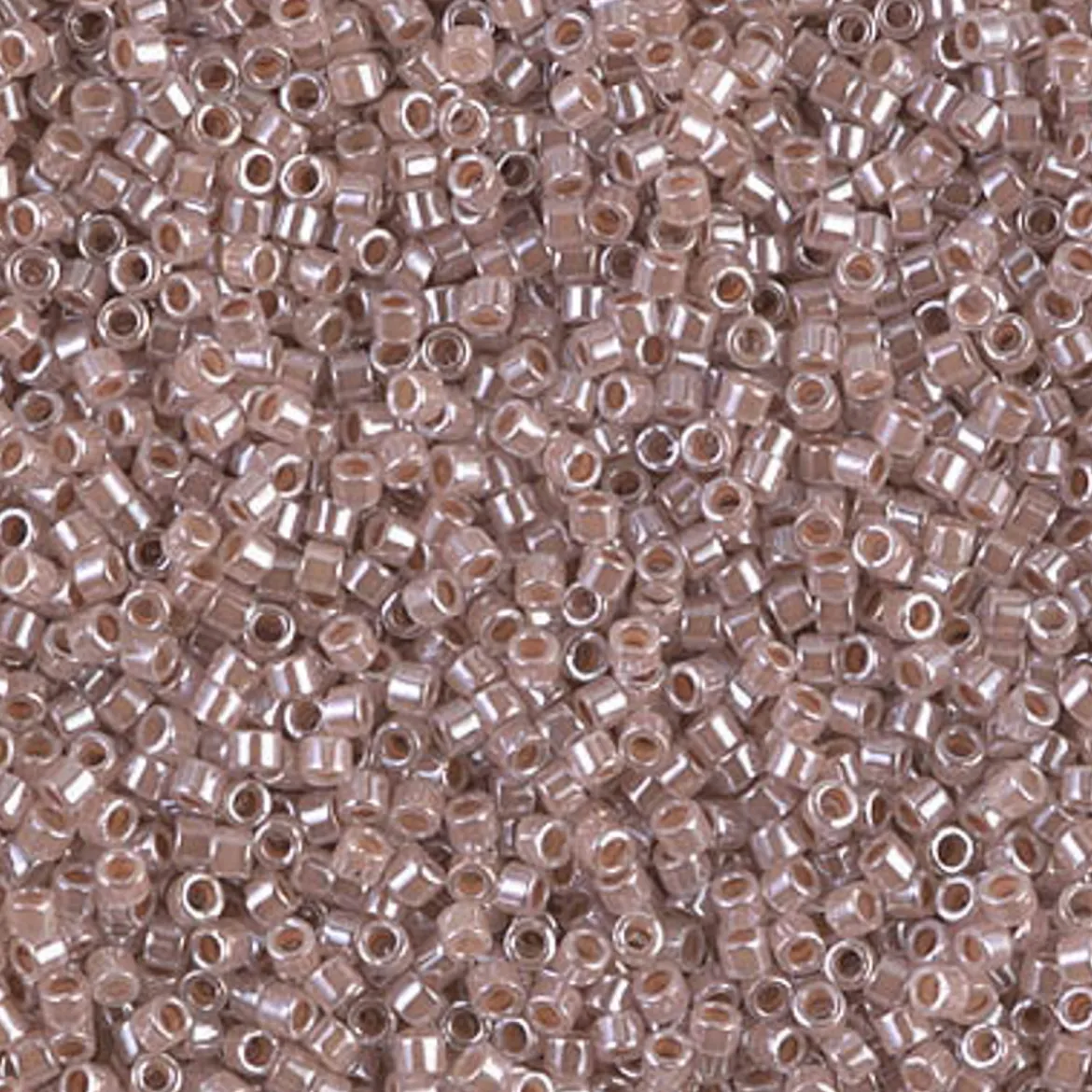 MIYUKI Delica 11/0 moldvarp 5 g – DB0256 Lined Crystal Taupe