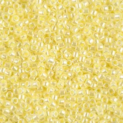 MIYUKI Delica gul perle 5g – DBM0232 Lined Crystal Pale Yellow