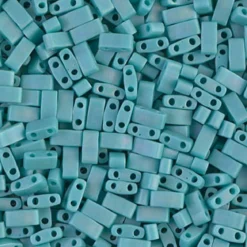 MIYUKI Half Tila matt blågr 5g – HTL0412FR Opaque Turquoise Green Matted AB