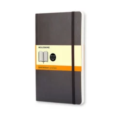 Moleskine Classic Notebook Large (9×14 cm), svart myk perm – 192 linjerte sider