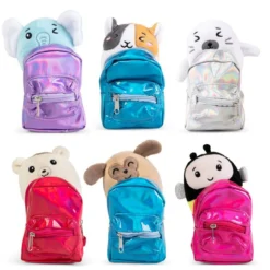 Paw Cuddles Clip miniryggsekk med kosedyr, 8×6×10 cm. Pris per stykk, selges assortert på nett