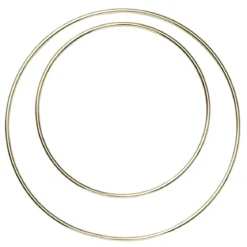 Runde sirkelformede metallskrog, gullfargede. 2 stk. Ø15 / Ø20 cm