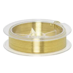 Smykketråd av metall, gullfarget. Tykkelse 0,8 mm, lengde 18 meter