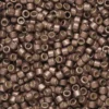 TOHO-perler 11/0 – brun metallic matt, PF556F PF galvanized matte mocha frost
