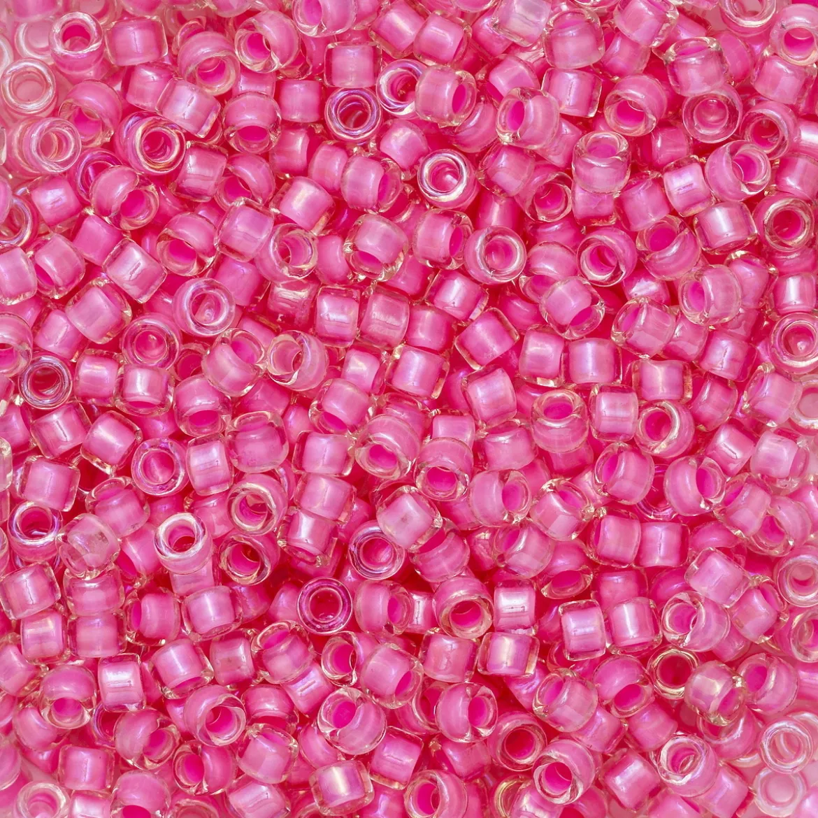 TOHO-perler 11/0 – 191C Hot pink inside lined