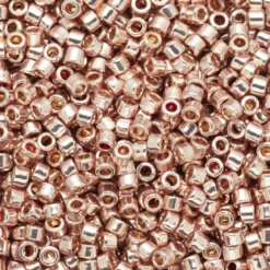 TOHO-perler 11/0 – gullsølv metallic, PF552 PF galvanized sweet blush