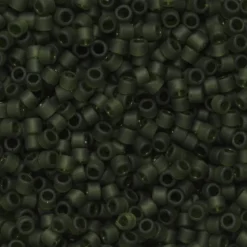TOHO-perler 11/0 – skogsgrønn matt, 940F Transparent frosted olivine