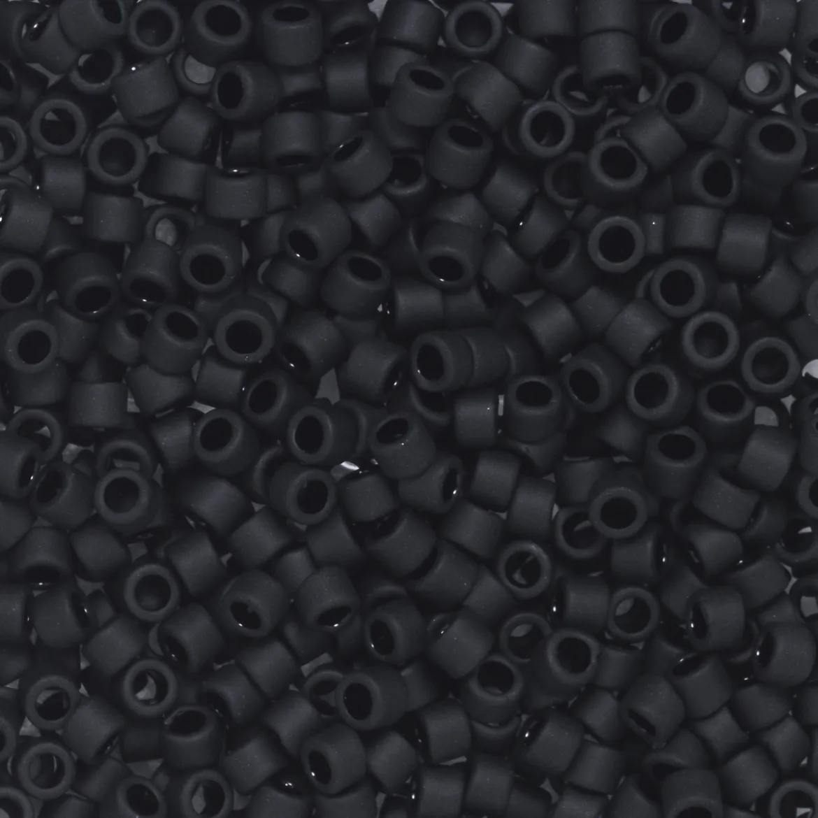 TOHO-perler 11/0 – svart matt, 49F Matte opaque jet black