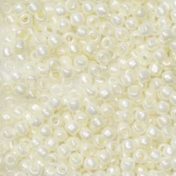 TOHO-perler runde 11/0 – perlemor, 122 Opaque lustered navajo white